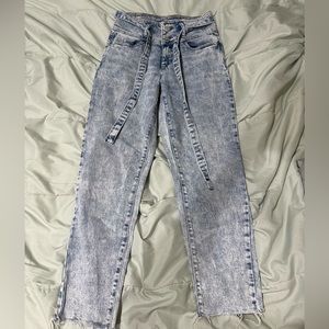 light blue vintage stretch mom jeans, size 3